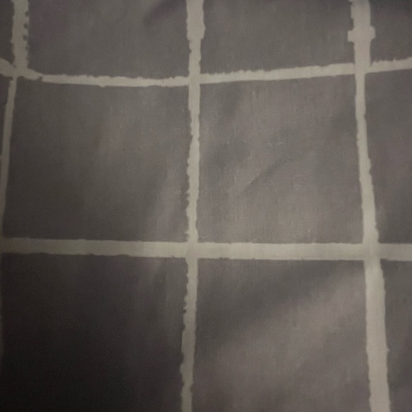 NIP! Thirty-One Gray and White Pet Bandana - Picture 6 of 10